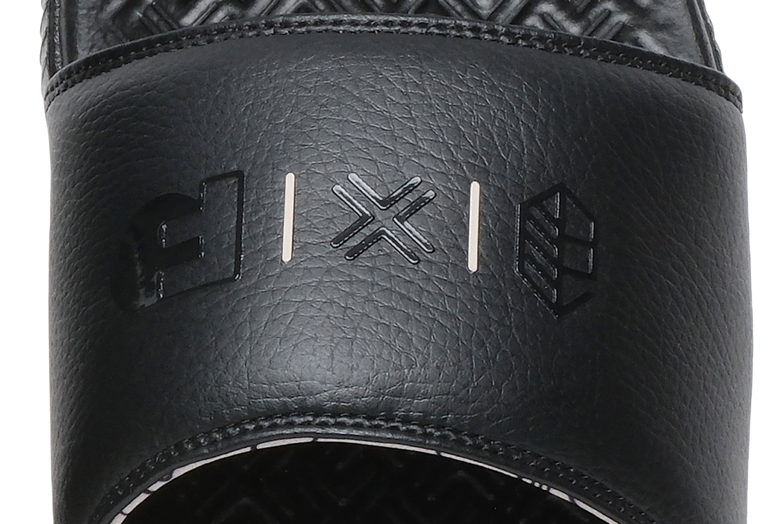 Jones Sports Co. x PAYNTR Golf Slide